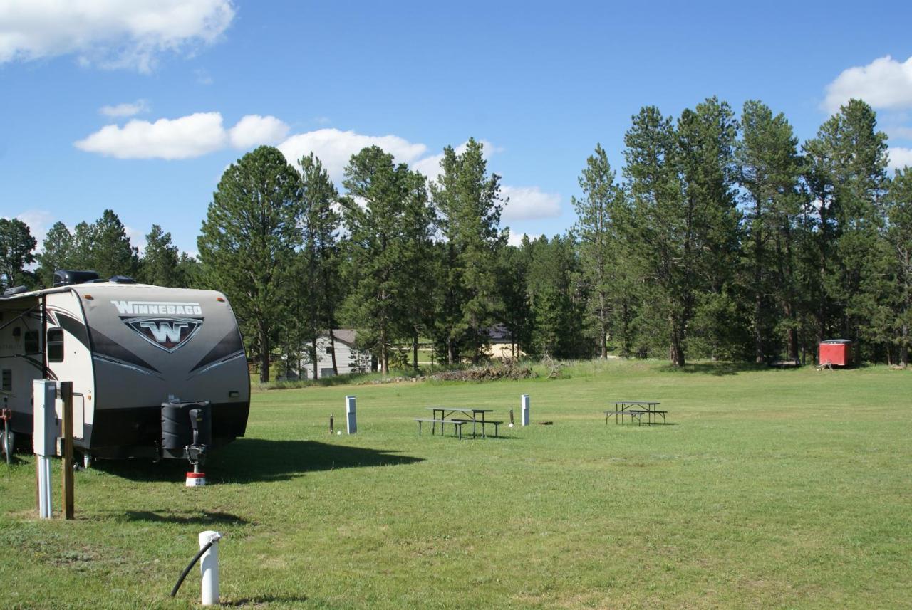 Eagle'S Landing Lodge Кастер Екстер'єр фото